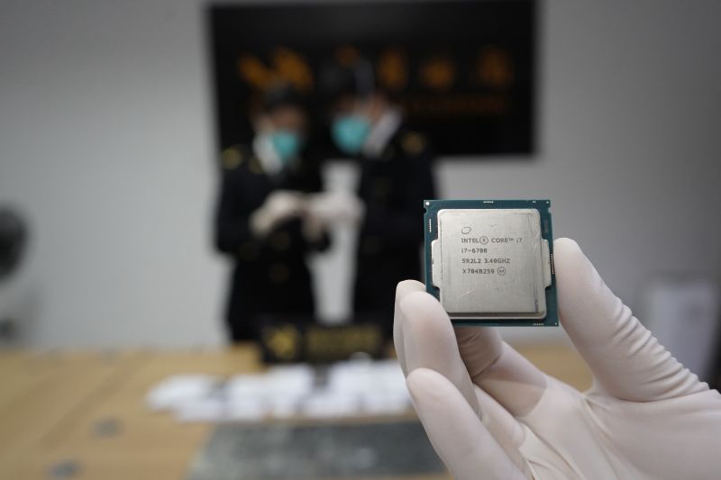 海關(guān)通報(bào)多起走私 涉及CPU、內(nèi)存條等